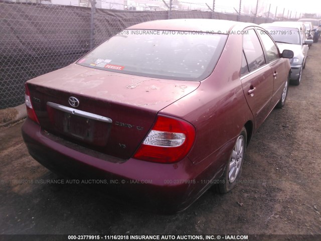 JTDBF30K920016470 - 2002 TOYOTA CAMRY LE/XLE/SE RED photo 4