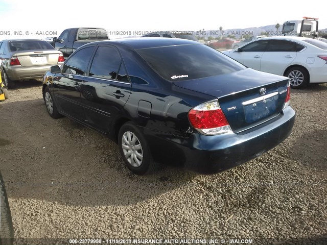 4T1BE30K65U035649 - 2005 TOYOTA CAMRY LE/XLE/SE BLUE photo 3