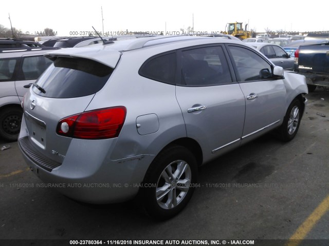 JN8AS5MV9DW641768 - 2013 NISSAN ROGUE S/SV SILVER photo 4