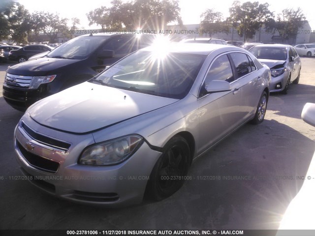 1G1ZC5EB5AF168844 - 2010 CHEVROLET MALIBU 1LT SILVER photo 2