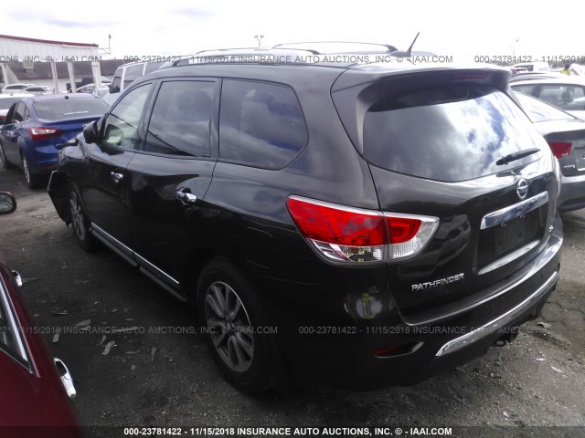 5N1AR2MN2FC657316 - 2015 NISSAN PATHFINDER S/SV/SL/PLATINUM BROWN photo 3