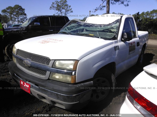 1GCEC14X55Z134001 - 2005 CHEVROLET SILVERADO C1500 WHITE photo 2