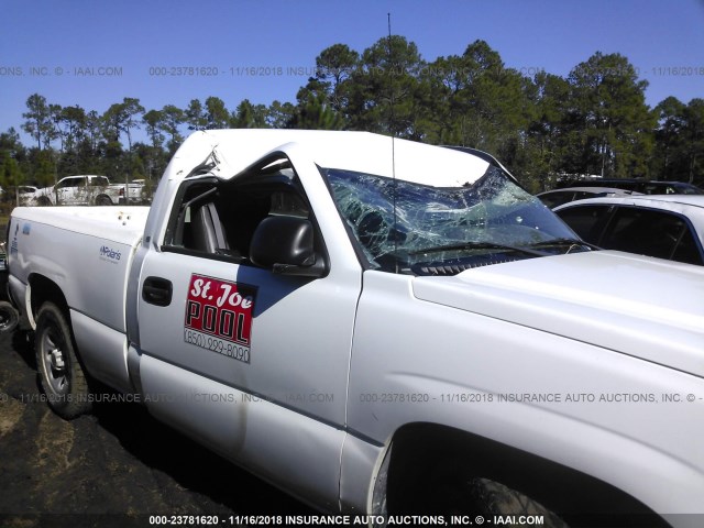 1GCEC14X55Z134001 - 2005 CHEVROLET SILVERADO C1500 WHITE photo 6