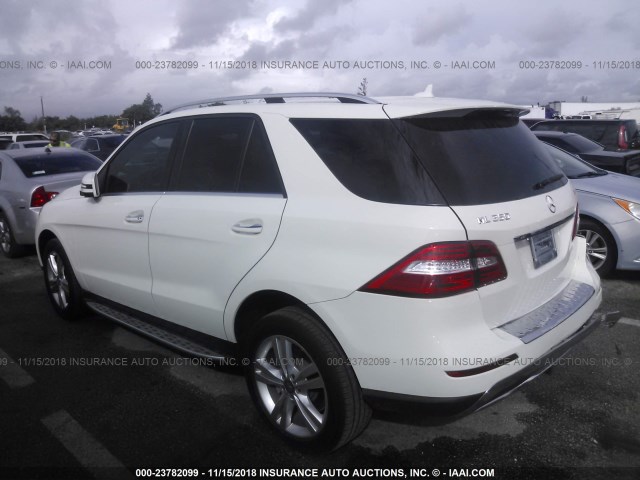 4JGDA5HBXDA158813 - 2013 MERCEDES-BENZ ML 350 4MATIC WHITE photo 3