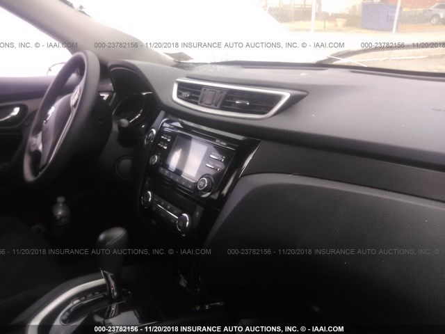 JN8AT2MV9GW146177 - 2016 NISSAN ROGUE S/SL/SV GRAY photo 5