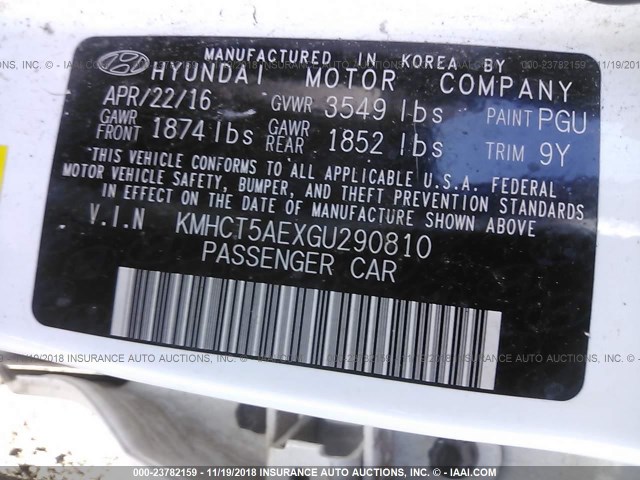 KMHCT5AEXGU290810 - 2016 HYUNDAI ACCENT SE WHITE photo 9