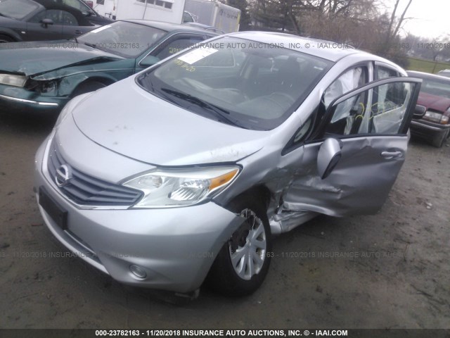 3N1CE2CP4FL439185 - 2015 NISSAN VERSA NOTE S/S PLUS/SV/SL/SR GRAY photo 2