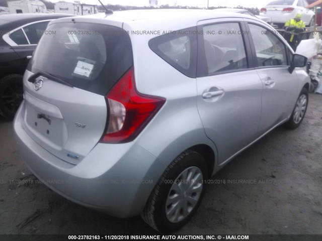 3N1CE2CP4FL439185 - 2015 NISSAN VERSA NOTE S/S PLUS/SV/SL/SR GRAY photo 4