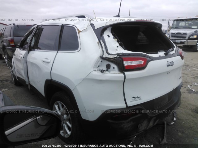 1C4PJLCB0HW535820 - 2017 JEEP CHEROKEE LATITUDE WHITE photo 3