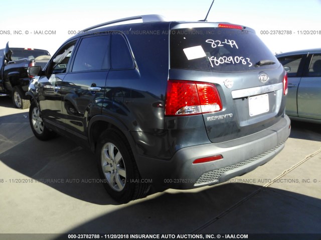 5XYKT4A1XBG048889 - 2011 KIA SORENTO LX BLUE photo 3