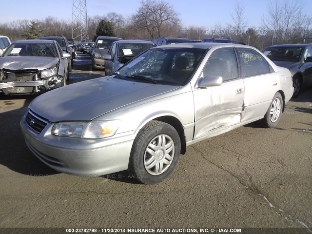 4T1BG22K91U022616 - 2001 TOYOTA CAMRY CE/LE/XLE SILVER photo 2