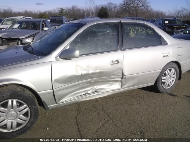 4T1BG22K91U022616 - 2001 TOYOTA CAMRY CE/LE/XLE SILVER photo 6