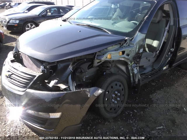 1GNKRFED0HJ136591 - 2017 CHEVROLET TRAVERSE LS GRAY photo 6