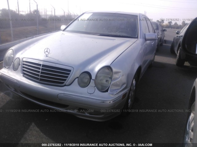 WDBJF65JXYB108454 - 2000 MERCEDES-BENZ E 320 SILVER photo 2