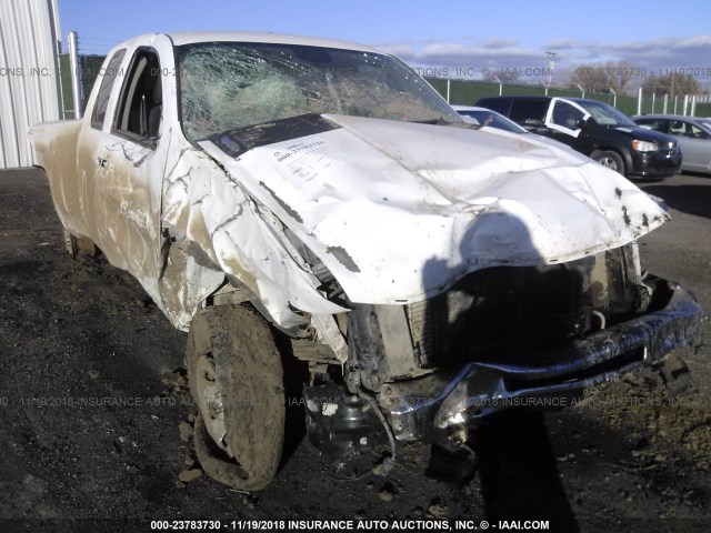 1GCHK39648E213151 - 2008 CHEVROLET SILVERADO K3500 WHITE photo 1