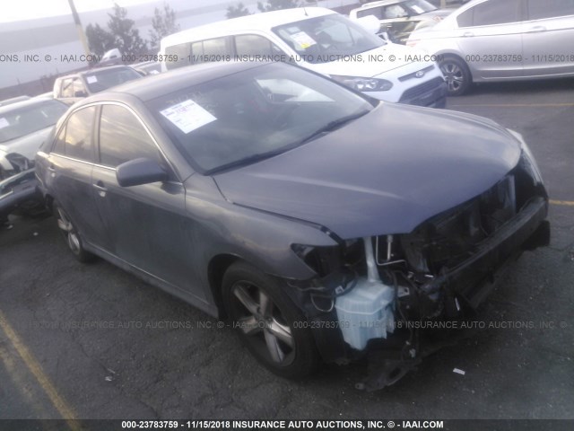 4T1BF3EK1BU602481 - 2011 TOYOTA CAMRY SE/LE/XLE GRAY photo 1