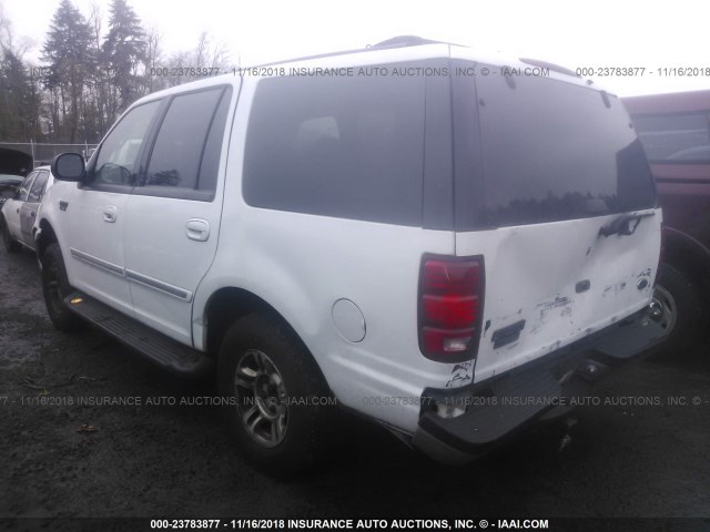 1FMRU1668YLB36332 - 2000 FORD EXPEDITION XLT WHITE photo 3