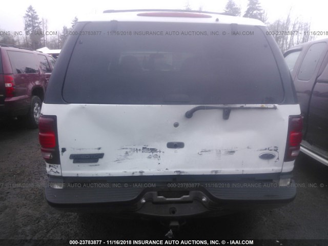 1FMRU1668YLB36332 - 2000 FORD EXPEDITION XLT WHITE photo 6