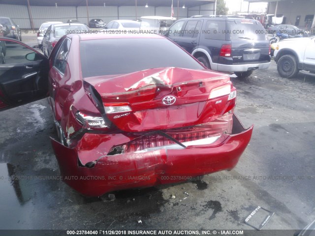 4T1BF1FK0CU634939 - 2012 TOYOTA CAMRY SE/LE/XLE 红色 照片 6