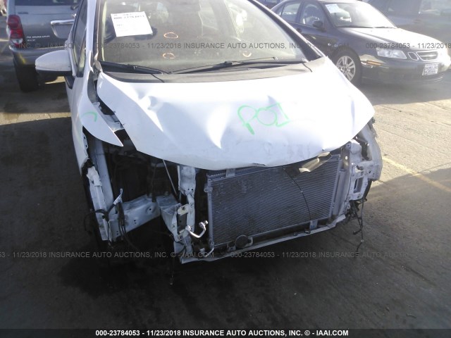 3HGGK5H78GM700235 - 2016 HONDA FIT EX/EXL WHITE photo 6