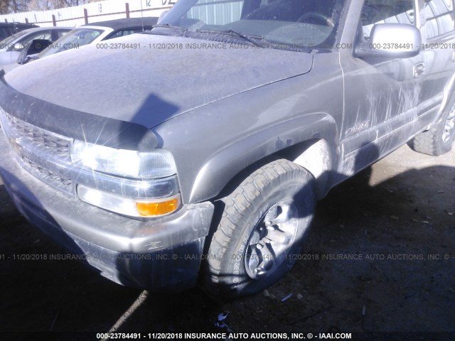 1GNEK13T1YJ171574 - 2000 CHEVROLET TAHOE K1500 GRAY photo 6