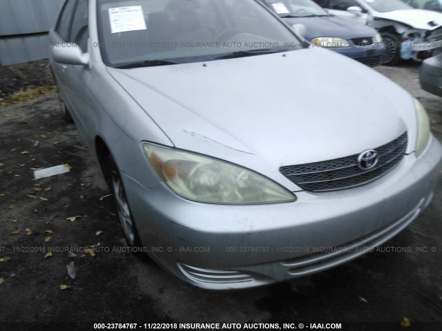 4T1BE32K53U755633 - 2003 TOYOTA CAMRY LE/XLE/SE SILVER photo 6