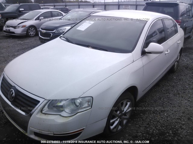 WVWAK73C06P217903 - 2006 VOLKSWAGEN PASSAT 2.0T/2.0T VALUE WHITE photo 2