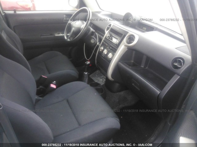 JTLKT334340143745 - 2004 TOYOTA SCION XB 灰色 照片 5