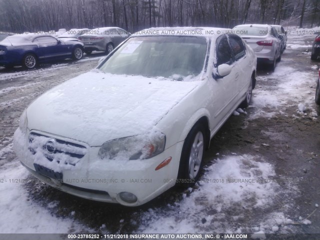 JN1DA31A82T317083 - 2002 NISSAN MAXIMA GLE/SE WHITE photo 2