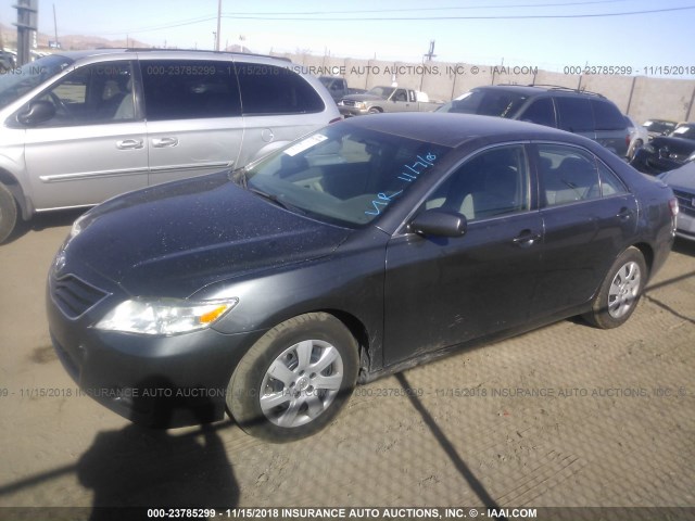 4T1BF3EK7BU162993 - 2011 TOYOTA CAMRY SE/LE/XLE 灰色 照片 2