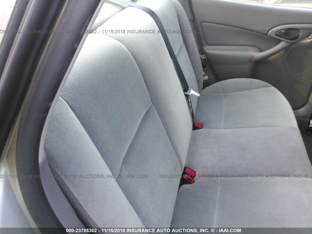 1FAFP34P32W236937 - 2002 FORD FOCUS SE/SE COMFORT SILVER photo 8