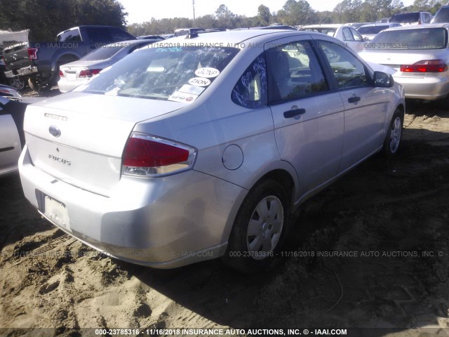 1FAHP34N78W177178 - 2008 FORD FOCUS S/SE SILVER photo 4