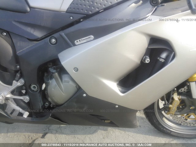 JKBZXJC185A011929 - 2005 KAWASAKI ZX636 C1 GRAY photo 8