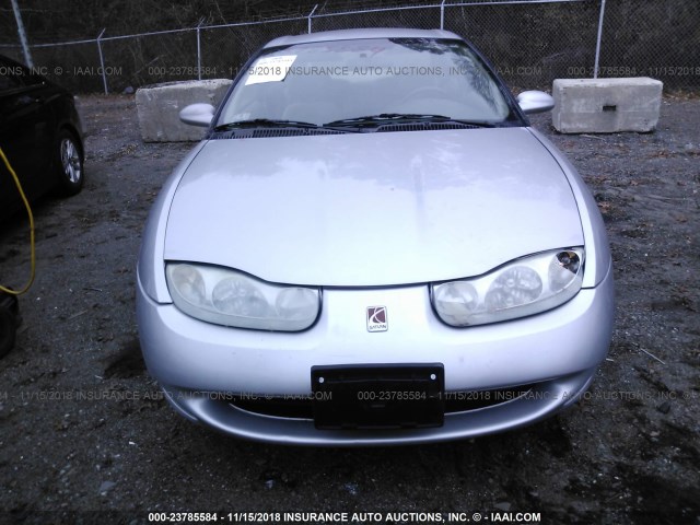 1G8ZY12752Z266865 - 2002 SATURN SC2 SILVER photo 6