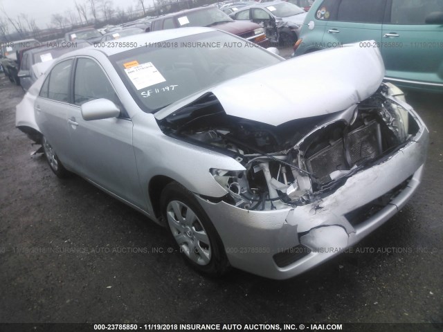 4T1BF3EK3AU575668 - 2010 TOYOTA CAMRY SE/LE/XLE 灰色 照片 1