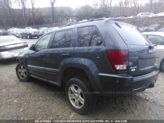 1J4HR48N05C560004 - 2005 JEEP GRAND CHEROKEE LAREDO/COLUMBIA/FREEDOM GREEN photo 3