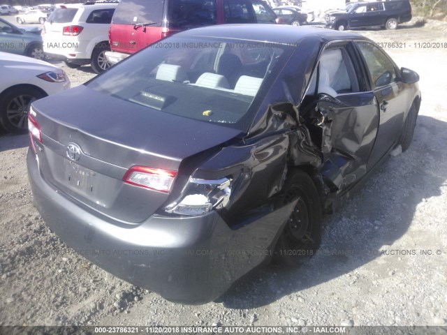 4T4BF1FK2CR184832 - 2012 TOYOTA CAMRY SE/LE/XLE 灰色 照片 4