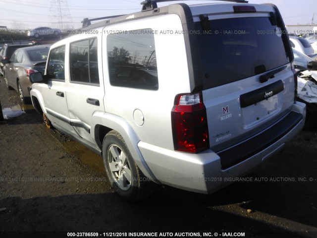 1J8HG48K56C272944 - 2006 JEEP COMMANDER SILVER photo 3