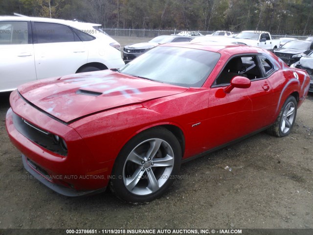 2C3CDZAT3FH773729 - 2015 DODGE CHALLENGER SXT RED photo 2