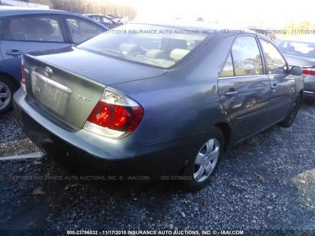 4T1BE32K45U411309 - 2005 TOYOTA CAMRY LE/XLE/SE GRAY photo 4