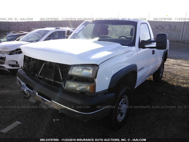 1GCHC24U97E112487 - 2007 CHEVROLET SILVERADO C2500 HEAVY DUTY WHITE photo 2