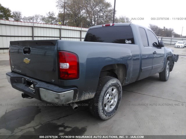 1GCEC19047Z556243 - 2007 CHEVROLET SILVERADO C1500 BLUE photo 4