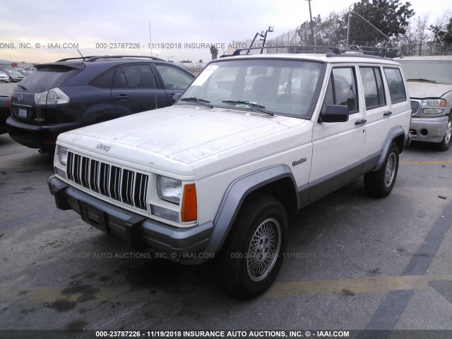 1J4FJ78S6TL328364 - 1996 JEEP CHEROKEE COUNTRY WHITE photo 2