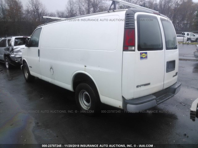 1GCFG15W321230735 - 2002 CHEVROLET EXPRESS G1500  WHITE photo 3