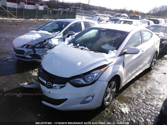 5NPDH4AE7DH453021 - 2013 HYUNDAI ELANTRA WHITE photo 2