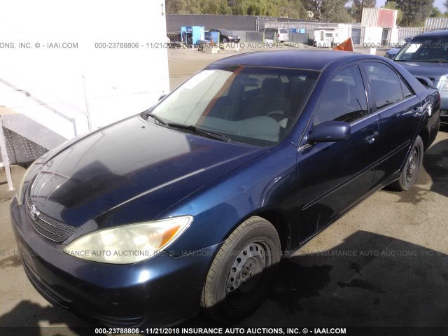 4T1BE32K63U181298 - 2003 TOYOTA CAMRY LE/XLE/SE BLUE photo 2