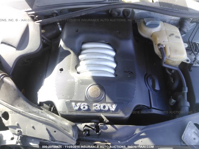 WVWPH63B13P252651 - 2003 VOLKSWAGEN PASSAT GLS Light Blue photo 10