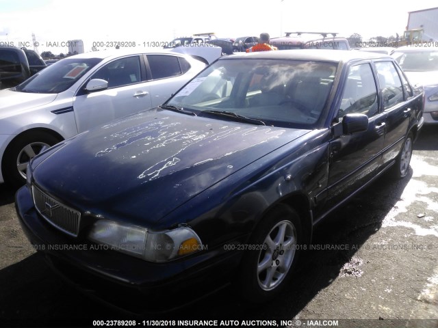 YV1LS5576W2554371 - 1998 VOLVO S70 Dark Blue photo 2