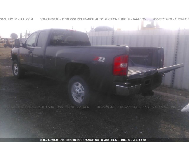 1GC2KXEG4BZ165100 - 2011 CHEVROLET SILVERADO K2500 HEAVY DUTY LT GRAY photo 3