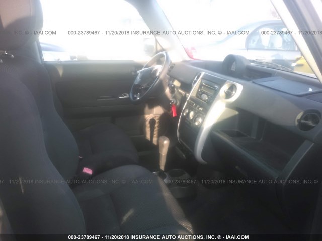 JTLKT324954025646 - 2005 TOYOTA SCION XB Gümüş foto 5